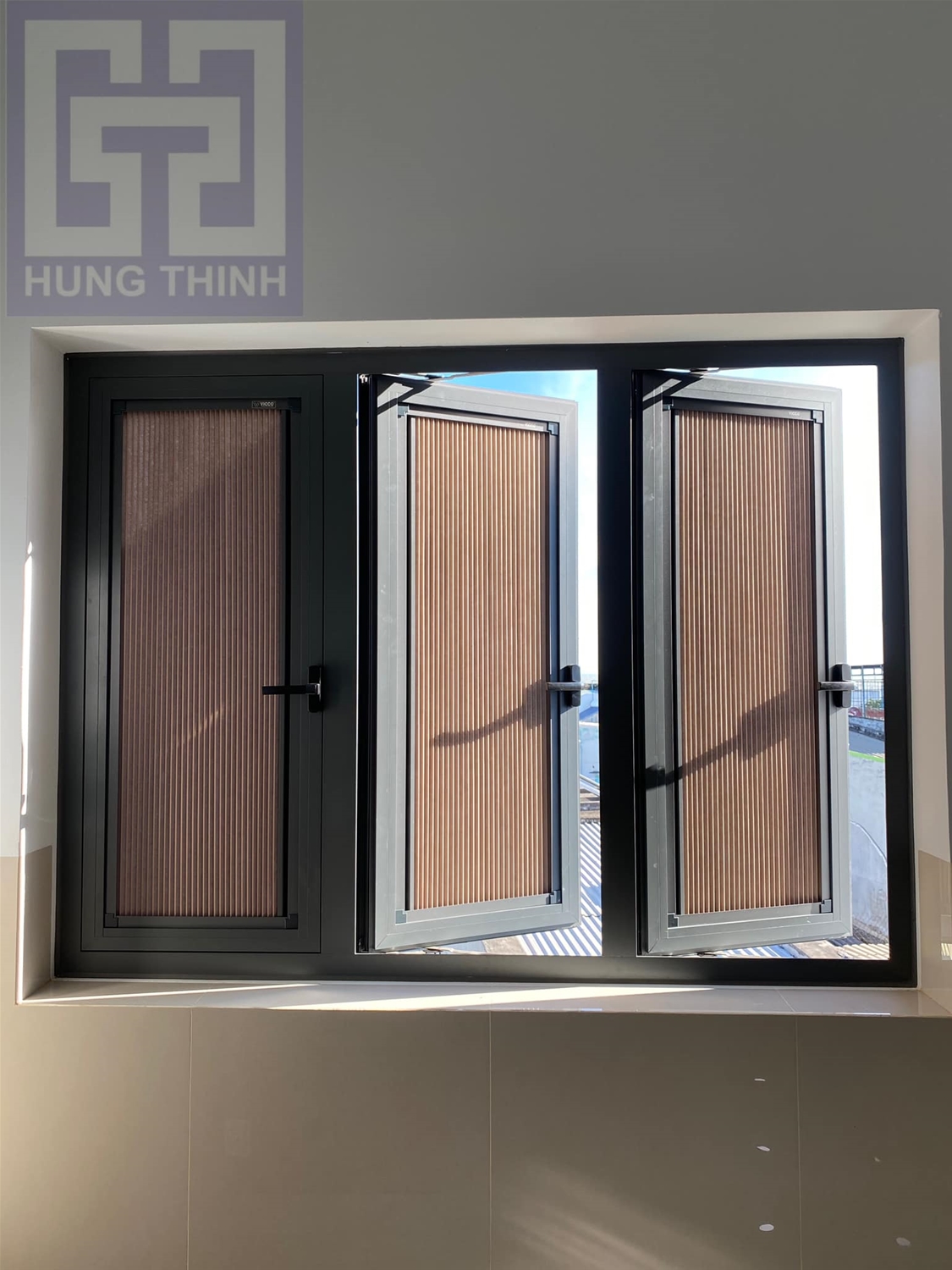 Cửa slim lùa 3 cánh – nâng tầm không gian sống hiện đại