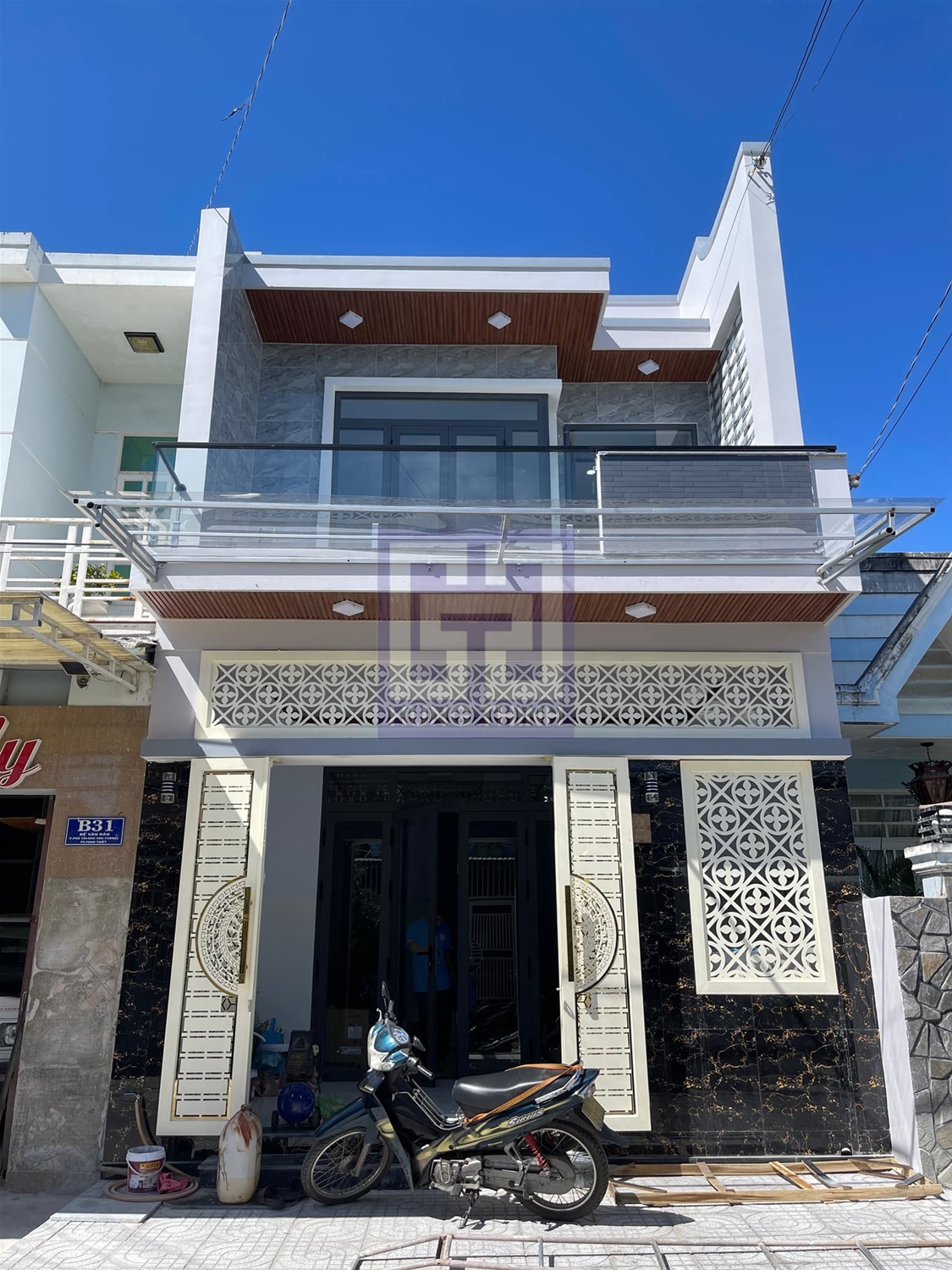 Bàn Giao Công Trình Nhôm Kính Hiện Đại Tại Phan Thiết
